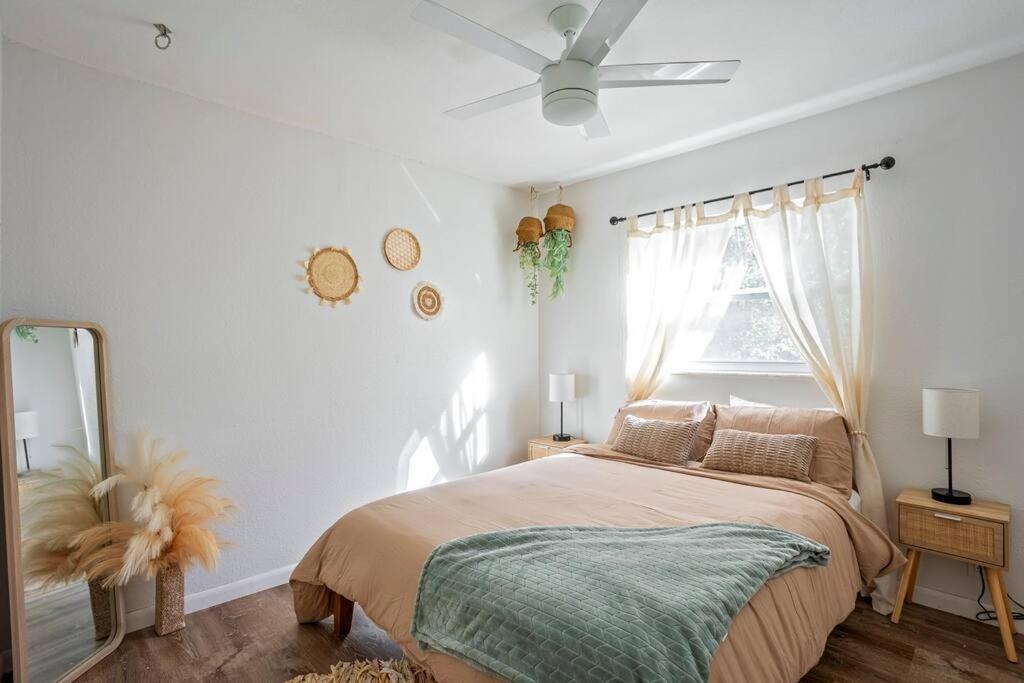 Cozy Lakefront Home W/ Pool -7 Mins From Legoland วินเทอร์เฮเวน ภายนอก รูปภาพ