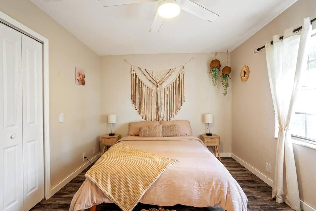 Cozy Lakefront Home W/ Pool -7 Mins From Legoland วินเทอร์เฮเวน ภายนอก รูปภาพ