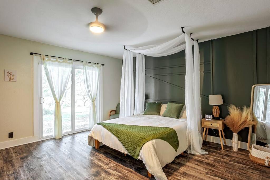 Cozy Lakefront Home W/ Pool -7 Mins From Legoland วินเทอร์เฮเวน ภายนอก รูปภาพ