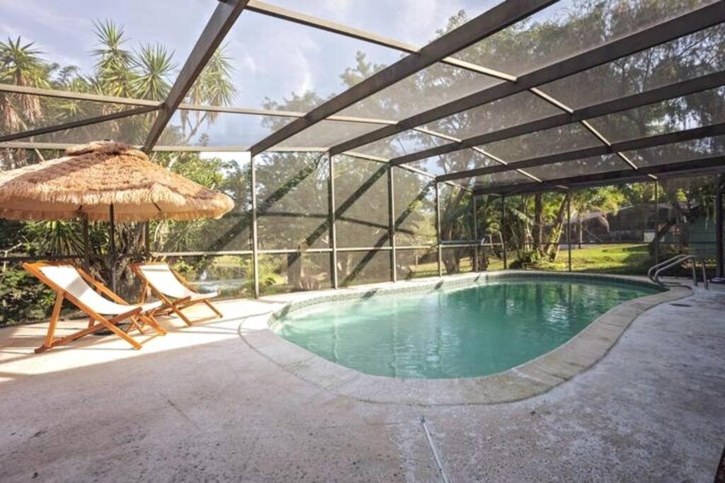 Cozy Lakefront Home W/ Pool -7 Mins From Legoland วินเทอร์เฮเวน ภายนอก รูปภาพ